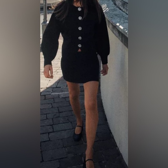 Zara Black Mini Skirt Stretchy Hidden Side Zipper size Xs-S NEW, never worn - Picture 1 of 4